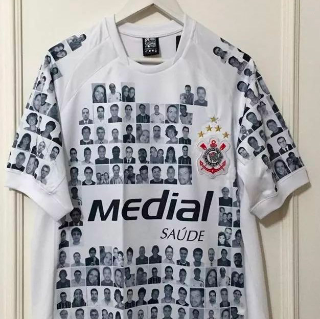 Corinthians Face-on Nike football shirt