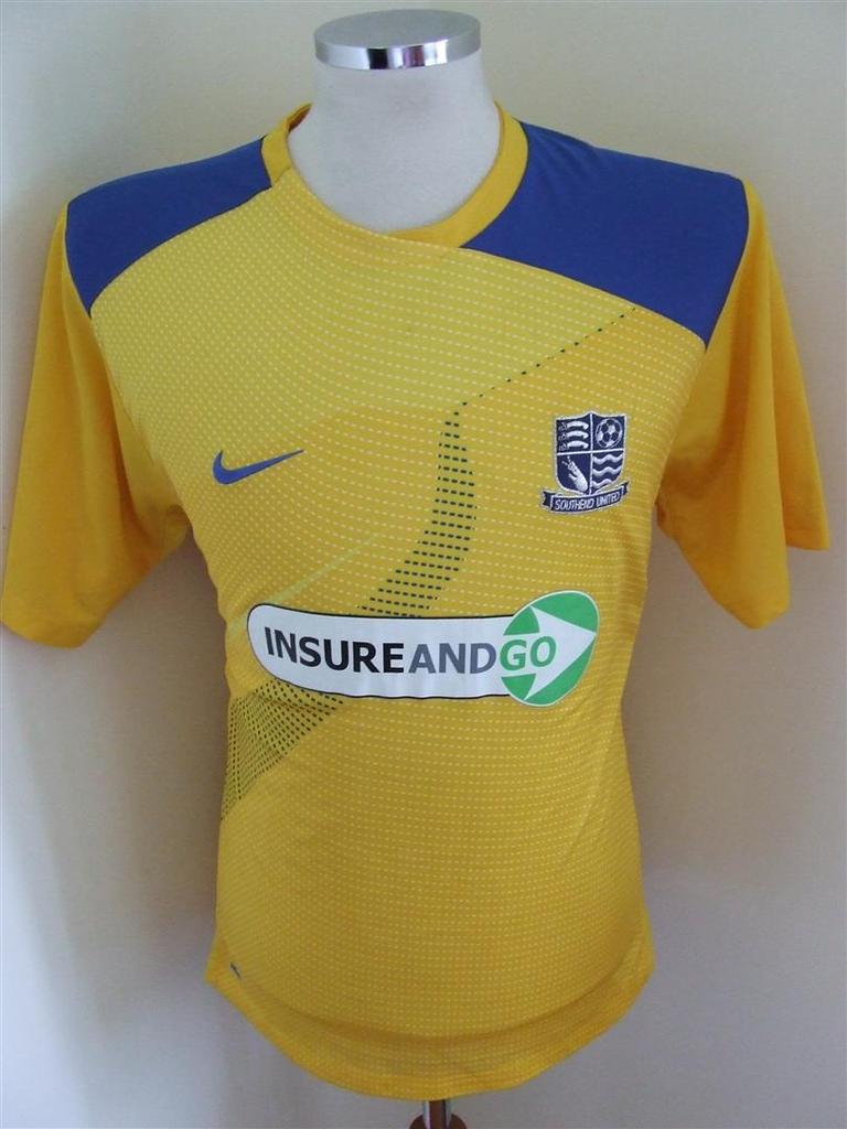 Southend United 08 09 third shirt