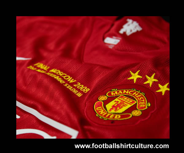 Manchester United 3 star Shirt Nike Box