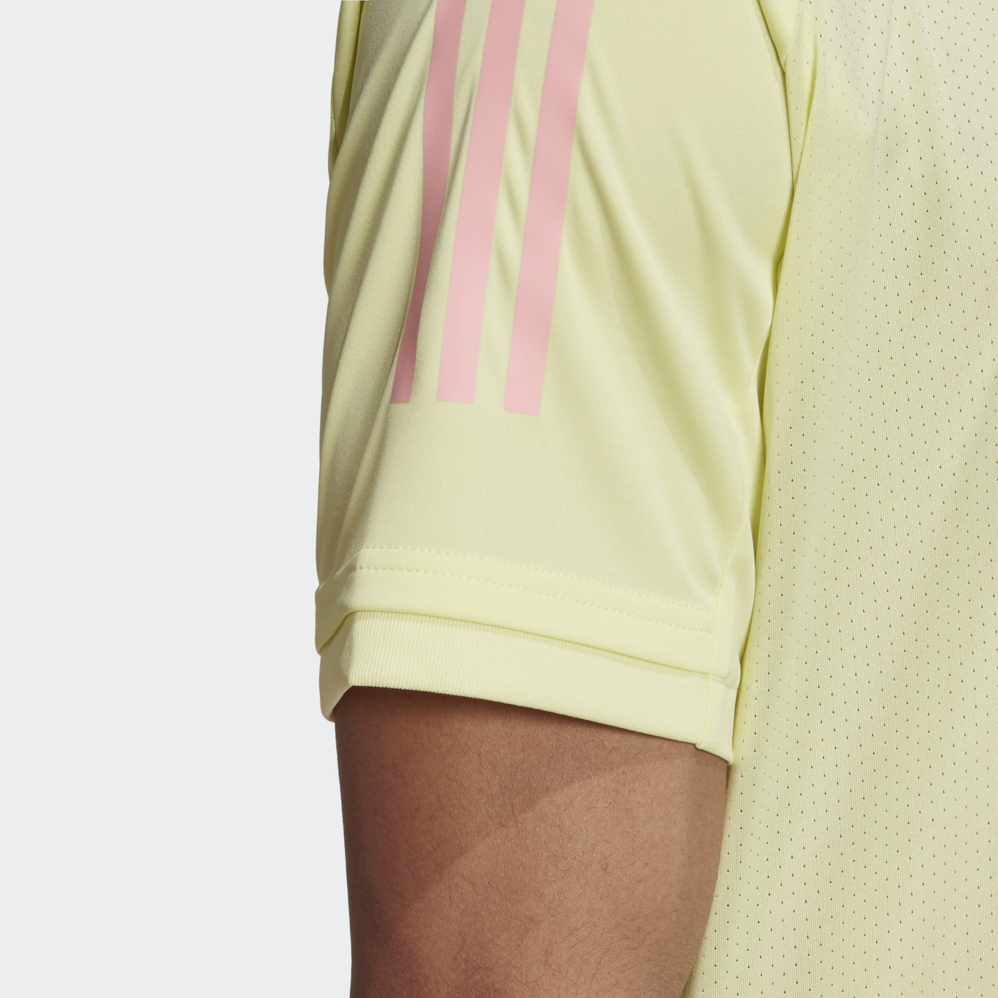 arsenal training jersey yellow tint