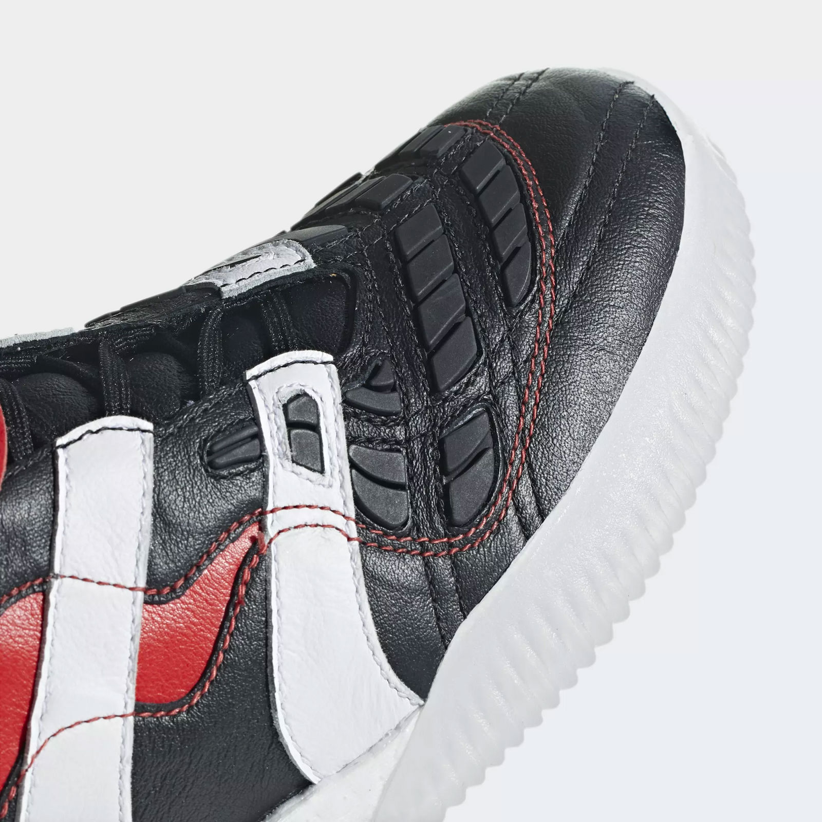 adidas predator accelerator trainer boost