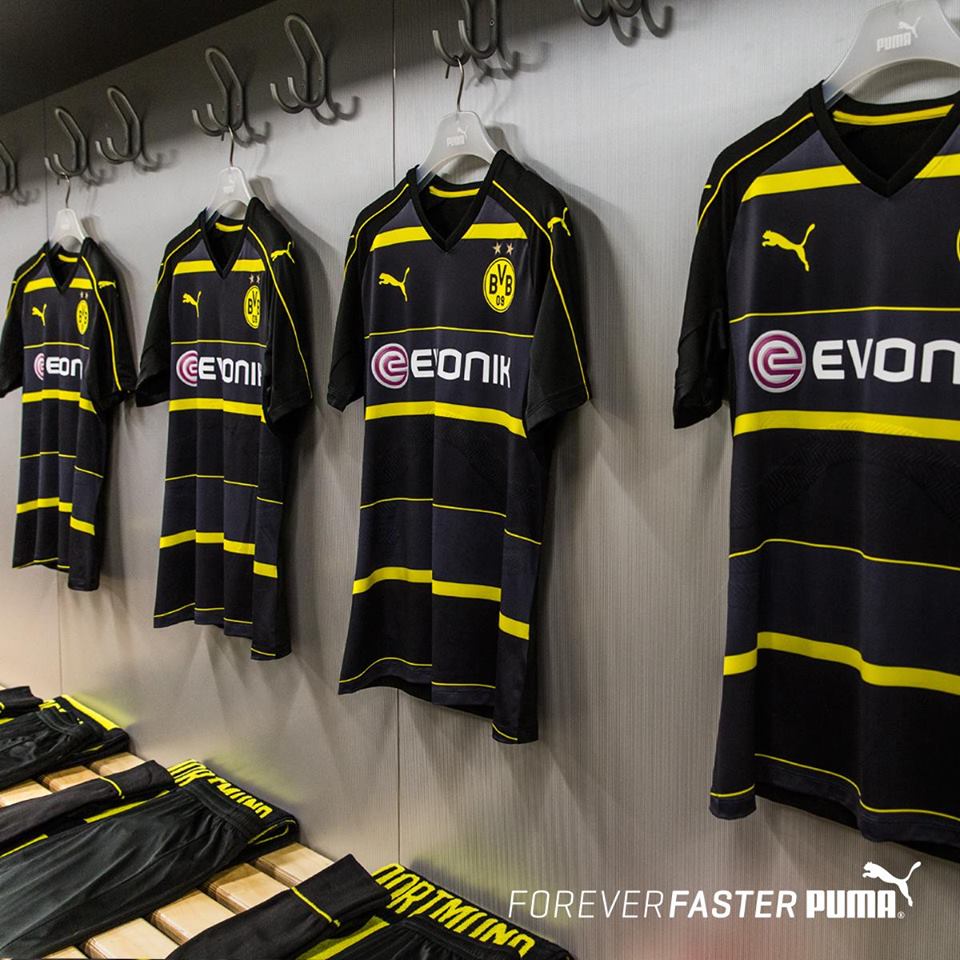 Borussia Dortmund 16/17 Puma Away Kit