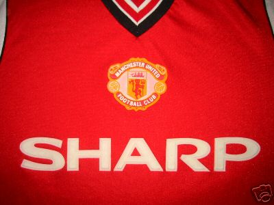 The United badge is 9/10.