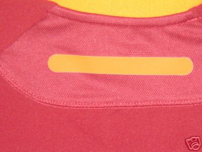 The label dietra on the neck "one of eleven" is covered from one equal strip; The label dietra on the neck "one of eleven" is covered from one equal strip;