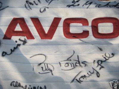 The shirt is signed by Billy Bonds and the rest of the West Ham squad including Hammers legends such as Tony Cottee, Frank Macavenie, Alan Devonshire, Tony Gale, Ray Stewart, Phil Parkes, Geoff Pike and Manager John Lyall. In total the shirt has 16 signatures in total The shirt is signed by Billy Bonds and the rest of the West Ham squad including Hammers legends such as Tony Cottee, Frank Macavenie, Alan Devonshire, Tony Gale, Ray Stewart, Phil Parkes, Geoff Pike and Manager John Lyall. In total the shirt has 16 signatures in total