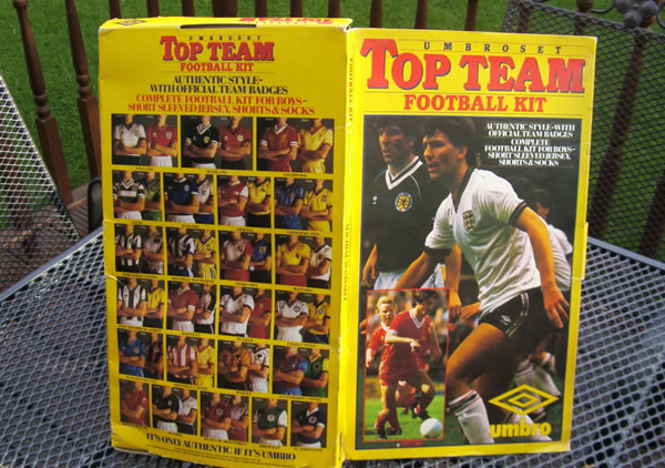 liverpool_1982_home_umbro_kit_box.jpg
