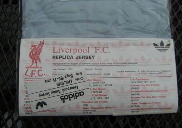 liverpool_1987_away_adidas_kit_details.jpg