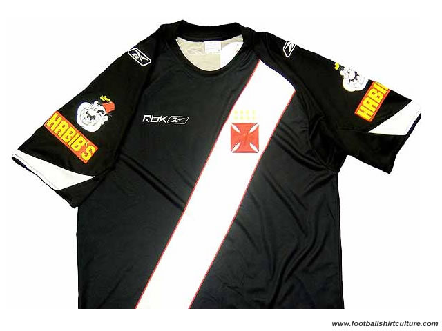 Vasco Da Gama unveiled their new away shirt for the 08/09 season with the sponsorship of Habib' s on the two sleeves 