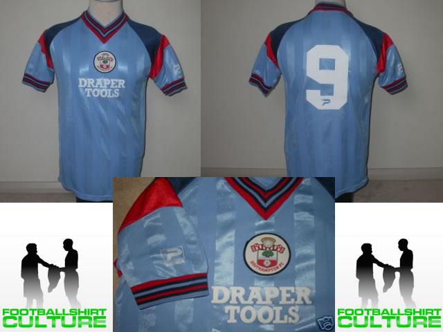 SOUTHAMPTON ULTRA-RARE 1986 PATRICK AWAY SHIRT no.9