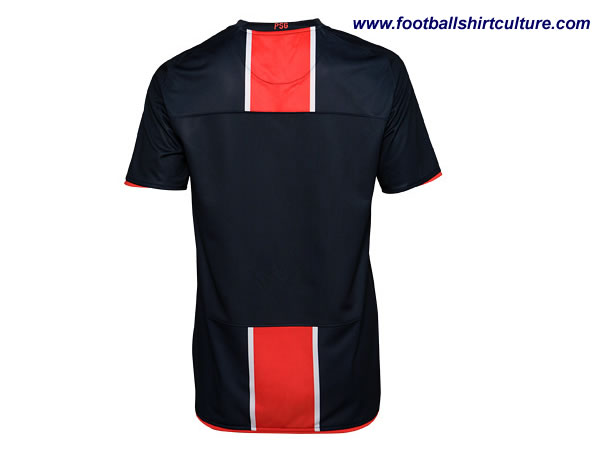 Paris Saint-Germain unveiled their new home shirt for the 2008-09 season made by Nike paris_saint_germain_2008_09_home_nike_shirt.jpg