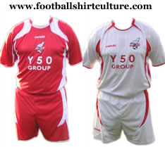 scarborough_athletic_08_09_y50_group_kit.jpg