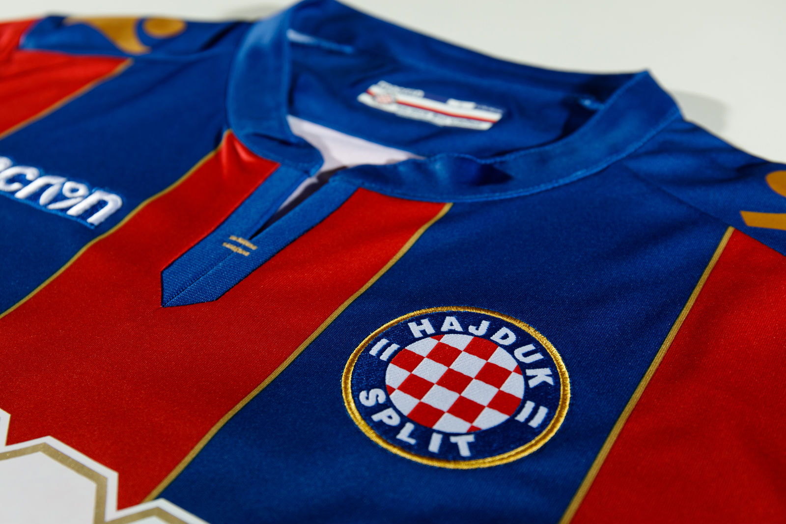 Camisas do Hajduk Split 2017-2018 Macron » Mantos do Futebol