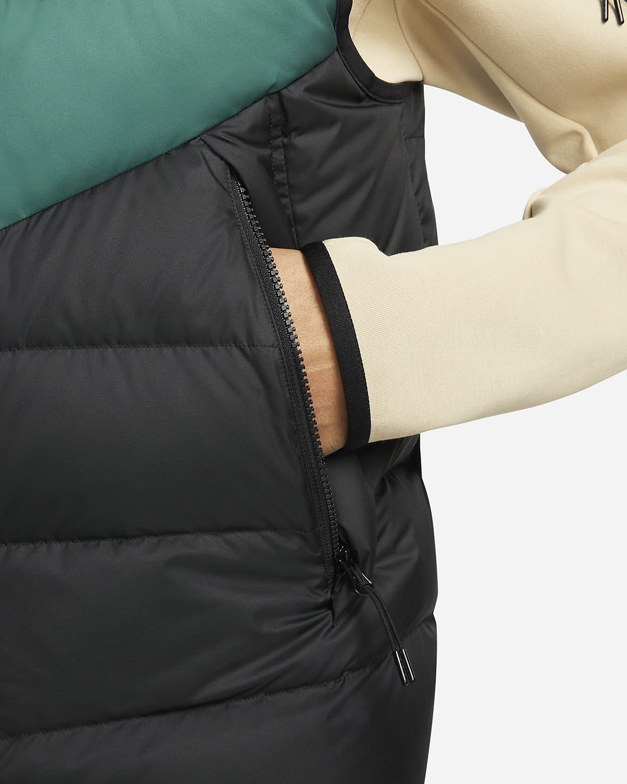 Liverpool 21/22 Windrunner Down-Fill Gilet - Black / Dark Atomic