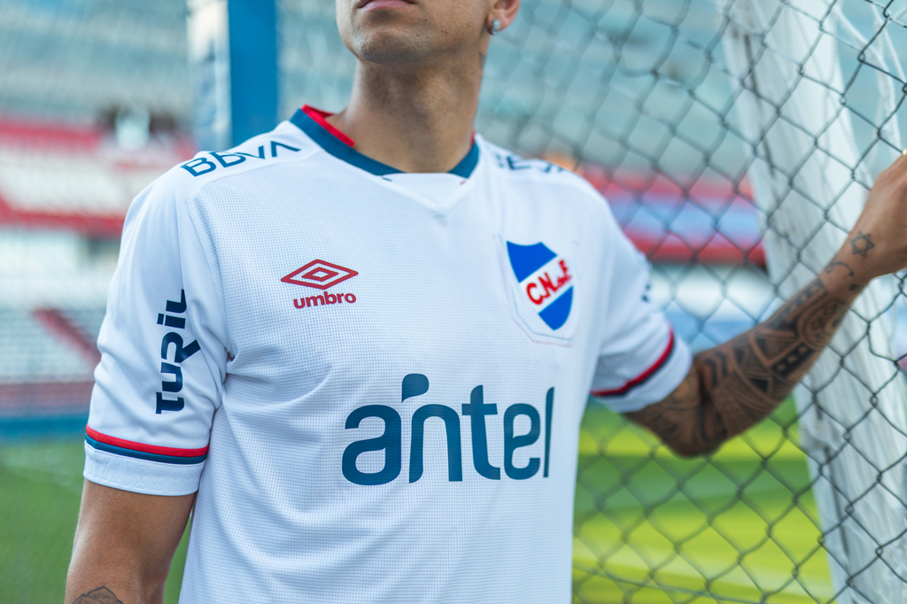 CLUB NACIONAL DE FOOTBALL - HOME 2023 - CAMISETA BLANCA - UMBRO