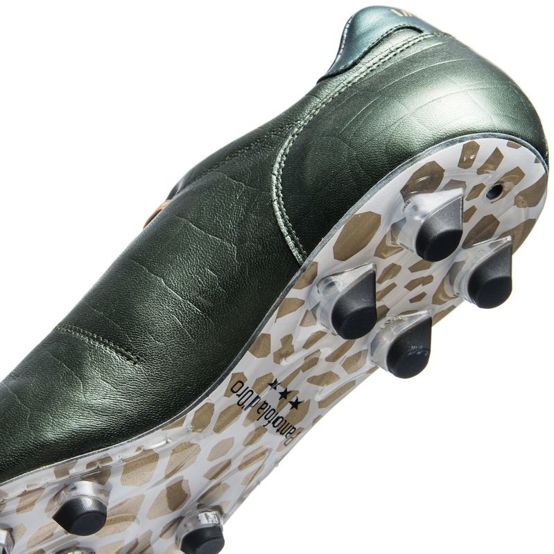croc football boots