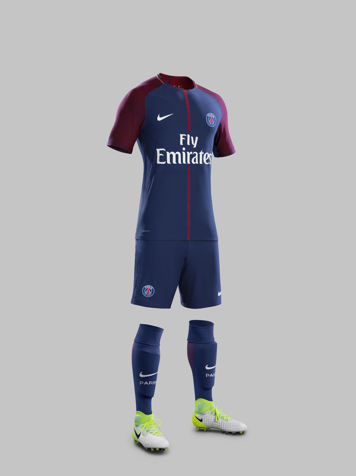 Paris Saint-Germain 2017-18 Nike Home Kit - Football Shirt Culture 