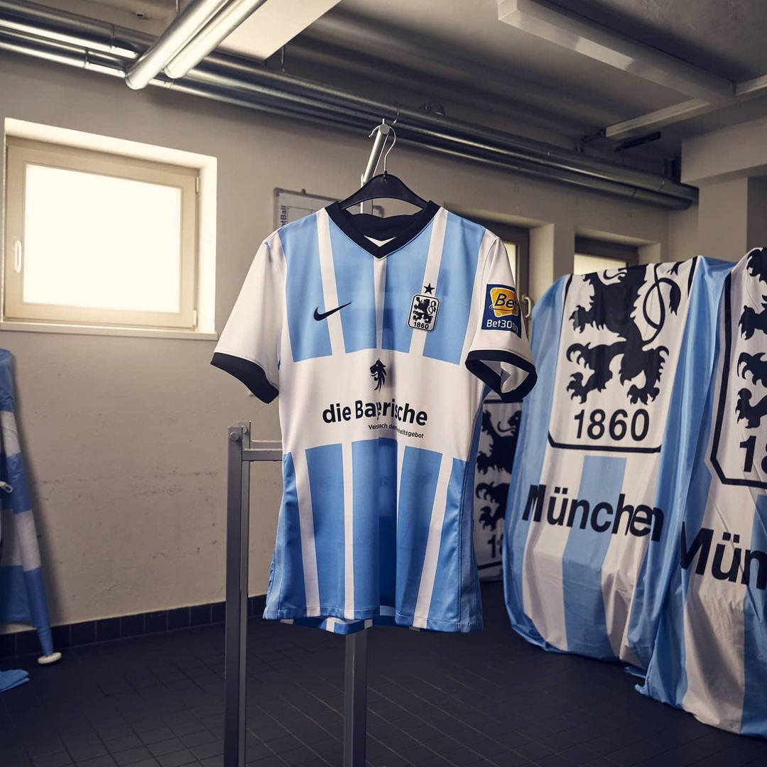 TSV 1860 Munich 2021-22 Nike Home Kit » The Kitman