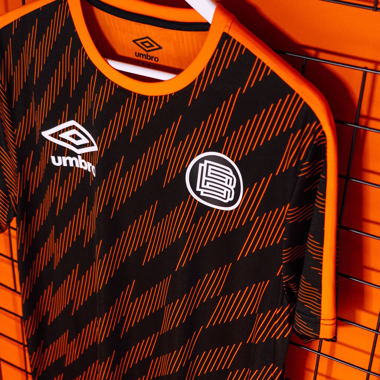 Umbro X B360 Esports 20/21 Jersey - Black / Orange