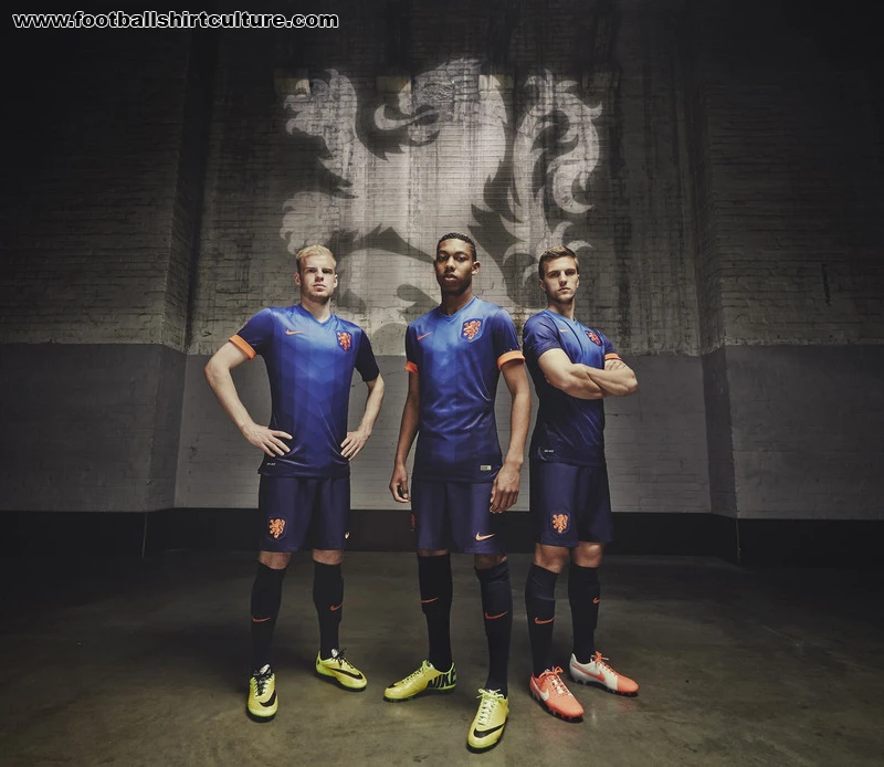 Holland2014AwayReal3
