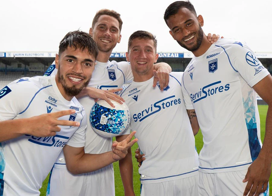 Auxerre 2021-22 Macron Home Kit #FiersdetreAuxerrois #TeamAJA #AJAuxerre #Auxerre #macronsports