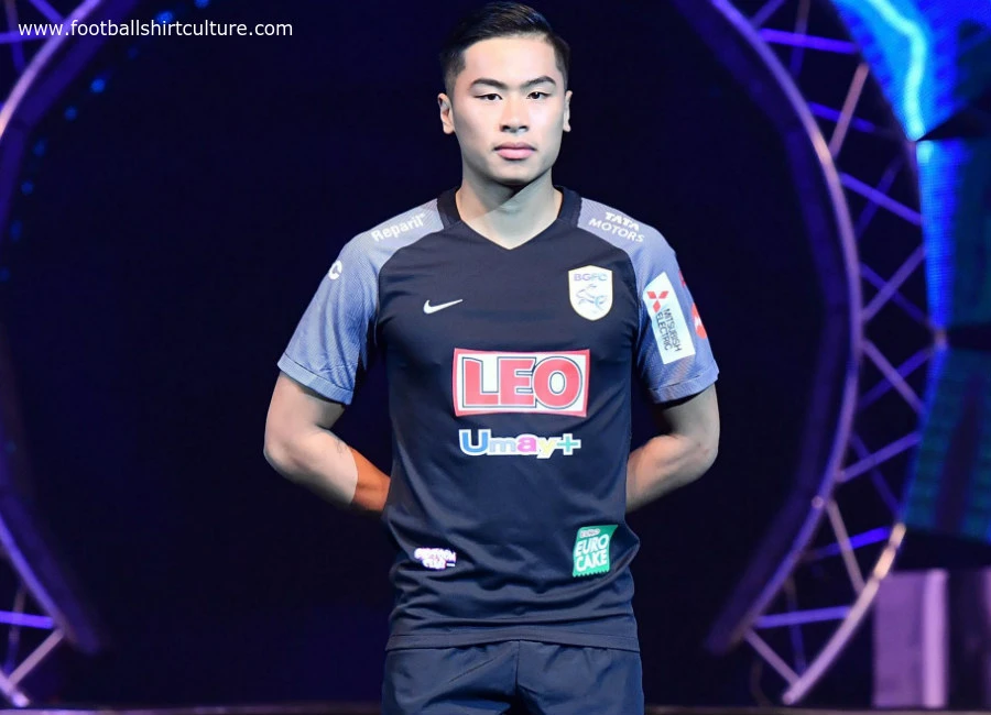 Bangkok Glass 2018 Nike Away Kit