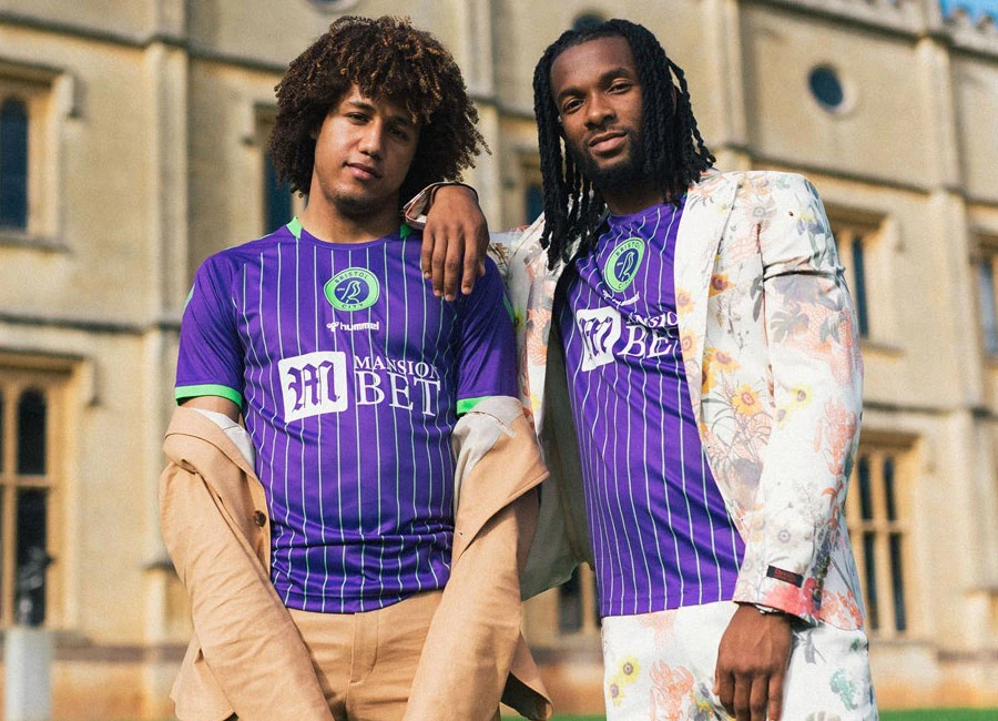 Bristol City 2021-22 Hummel Third Kit #BristolCity #sharethegame #BristolCityFC
