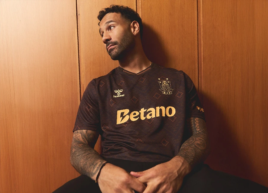 Br&oslash;ndby IF 25/26 Hummel Third Kit