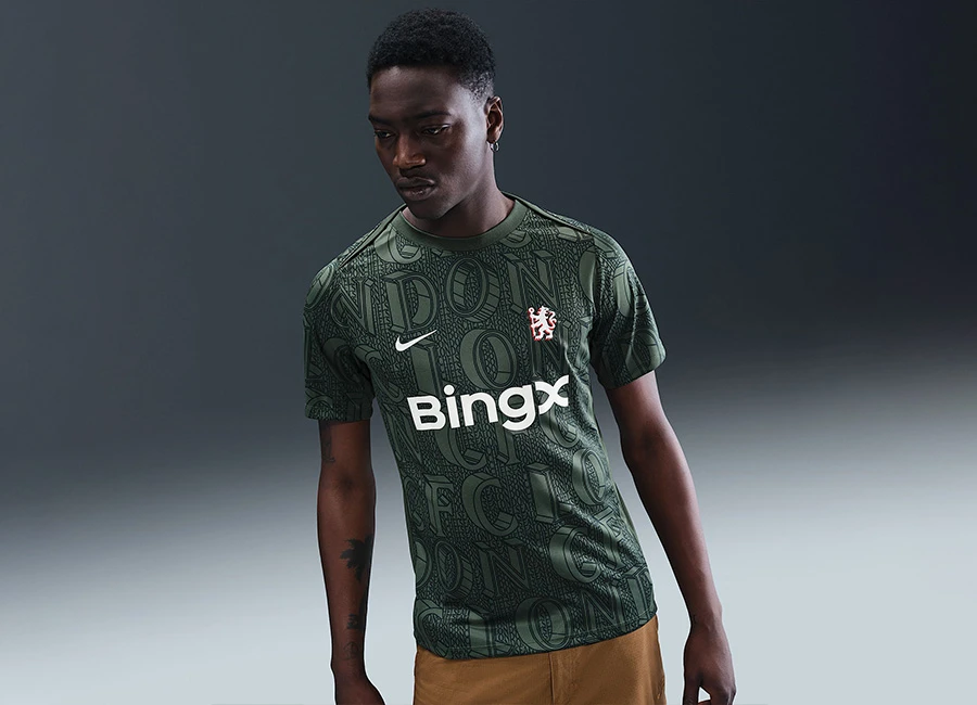 Chelsea 25/26 Nike Pre-match Jersey - Galactic Jade / Outdoor Green / Phantom