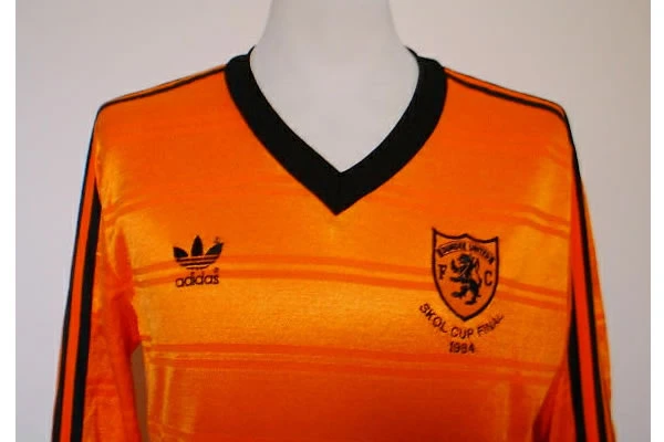 dundee_utd_1984_match_worn_skol_cup_final_adidas_shirt.jpg