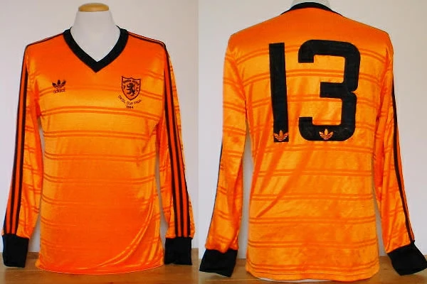dundee_utd_1984_skol_cup_final_adidas_shirt.jpg