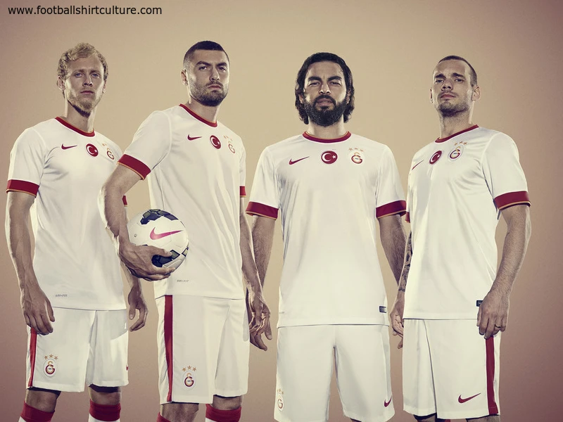 galatasaray-2014-2015-nike-away-football-shirt-kit-f