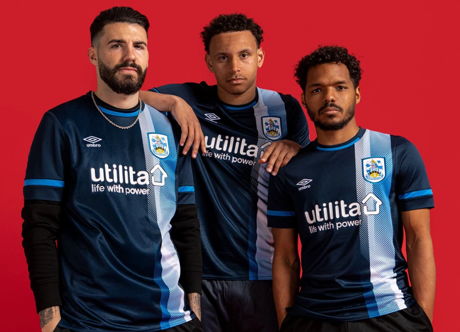 Huddersfield Town 2021-22 Umbro Away Kit #HuddersfieldTown #htafc #HuddersfieldTownafc #umbro