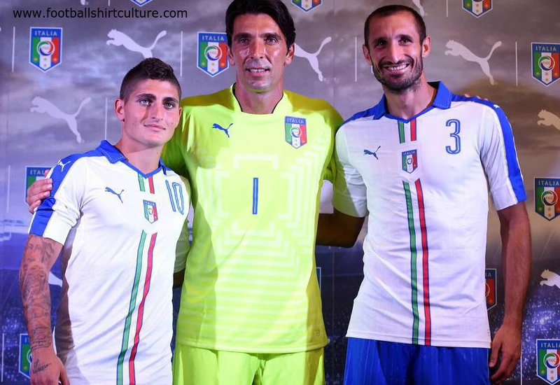 Italy Euro 2016 Puma Away Kit