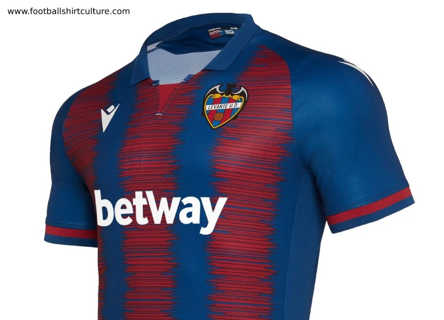 Levante 2019-20 Macron Home Kit #LevanteUD #footballshirt #Levante