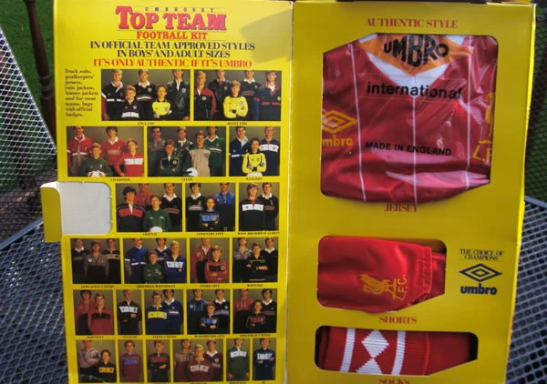 liverpool_1982_home_umbro_kit.jpg