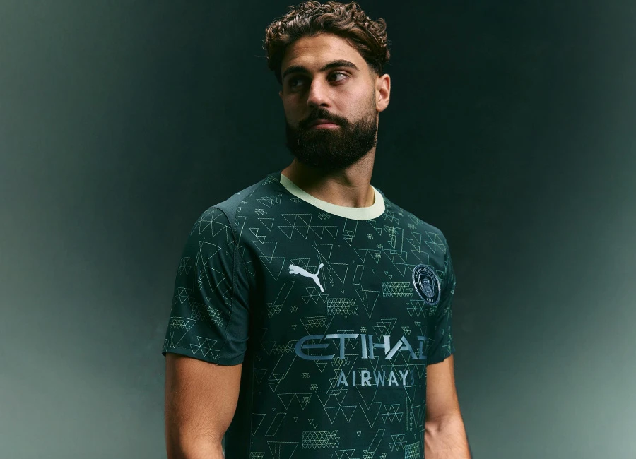 Manchester City 2025/26 Fourth Kit | Classic Football Shirts