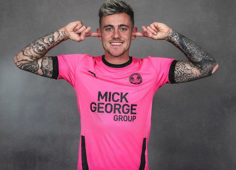 Peterborough United 2020-21 Puma Away Kit #PUFC #PeterboroughUnited