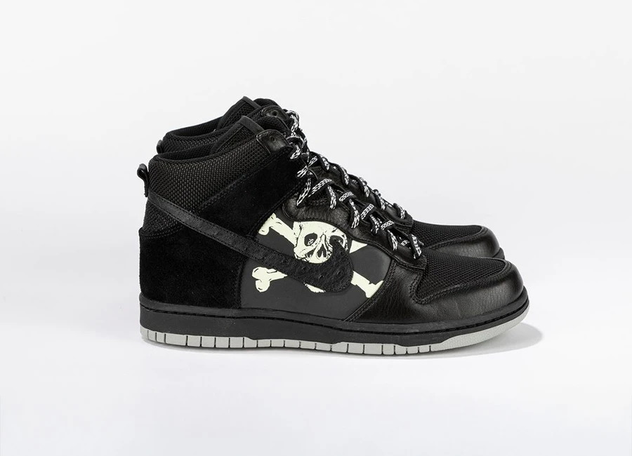 St. Pauli x Nike Dunk Pack