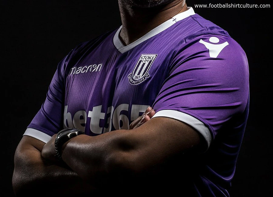 Stoke City 2018-18 Macron Away Kit