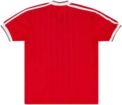 manchester_united_1983_fa_cup_winners_home_shirt_2.jpg