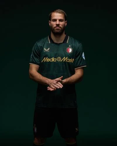 feyenoord_25_26_castore_fourth_kit_01.jpg