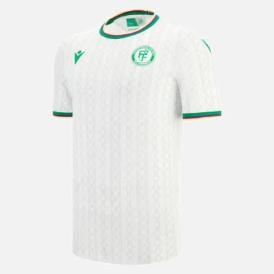 comoros_25_26_macron_home_and_away_kits_b4a.jpg