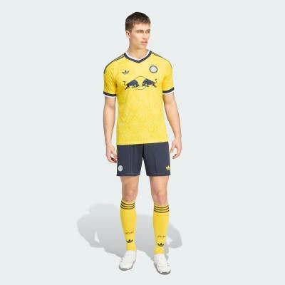 leeds_united_26_27_adidas_away_kit_6.jpg