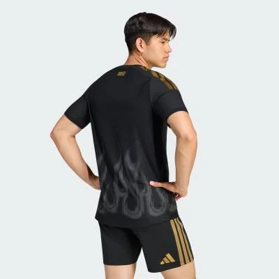 juventus_26_27_adidas_third_kit_a2.jpg