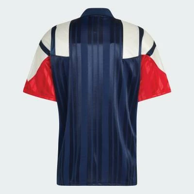 Arsenal_eqt_jersey_a7.jpg