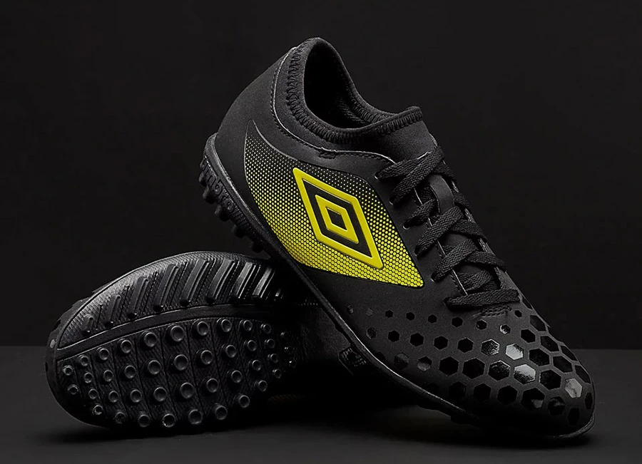 Umbro UX Accuro II Club TF - Black / Golden Kiwi / White