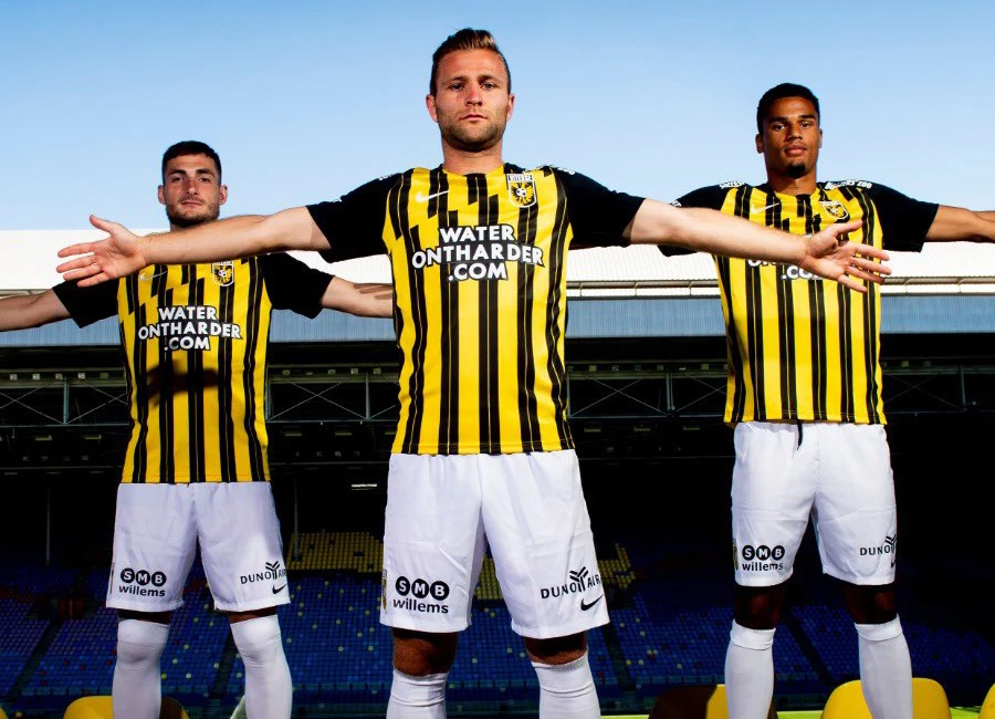 Vitesse 2020-21 Nike Home Kit #Vitesse #nikefootball