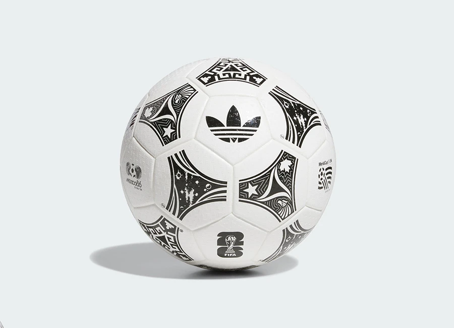 Adidas FIFA World Cup 26 Trionda Mash Up Pro Ball